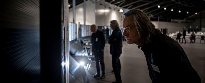 Jurorinnen und Juroren des Preisgerichts beim Architektenwettbewerb für den Bau des Brainergy Hub