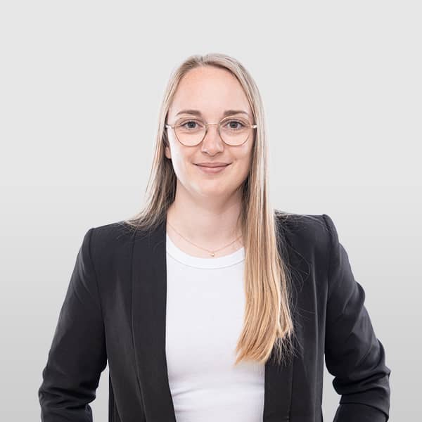 PIA HALLMANN
