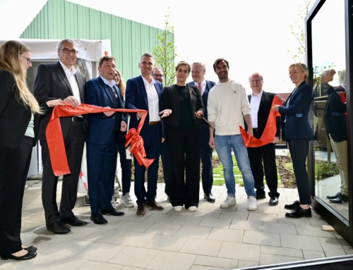 Eröffnung des Startup Village Jülich im Brainergy Park Jülich: Erster Mietvertrag unterzeichnet